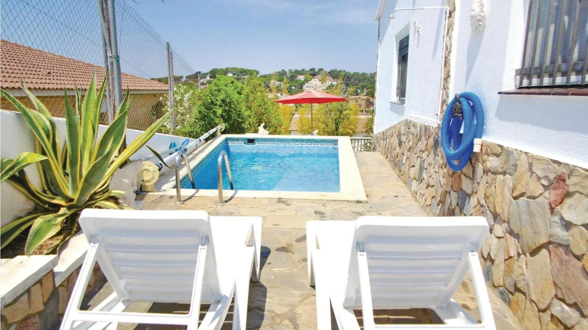 Awesome Home In Vidreres With Kitchen 0*,